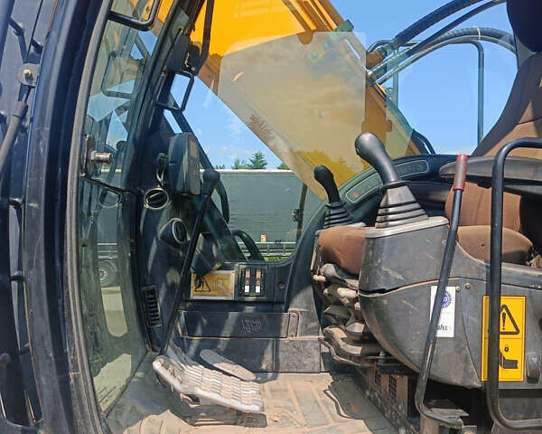 ЖЦБ JS 240NC, объемом двигателя 0 л и пробегом 7 тыс. км за 66238 $, фото 12 на Automoto.ua