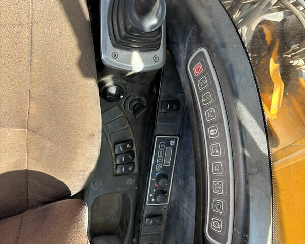 ЖЦБ JS 240NC, объемом двигателя 0 л и пробегом 10 тыс. км за 66184 $, фото 25 на Automoto.ua