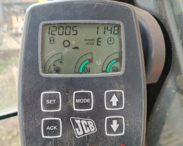 Желтый ЖЦБ JS 240NC, объемом двигателя 0 л и пробегом 12 тыс. км за 52000 $, фото 13 на Automoto.ua
