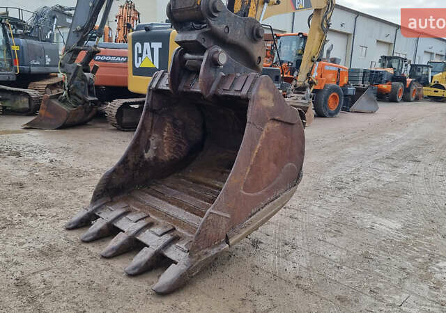 ЖЦБ JS 370, объемом двигателя 0 л и пробегом 4 тыс. км за 98328 $, фото 6 на Automoto.ua