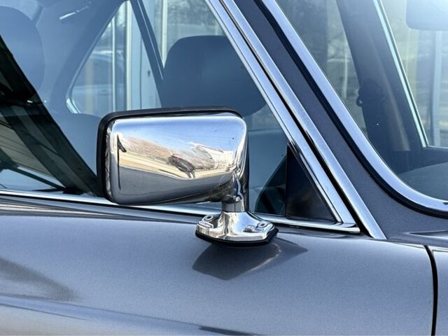 Сірий Ягуар Даймлер, об'ємом двигуна 5.3 л та пробігом 86 тис. км за 19999 $, фото 5 на Automoto.ua