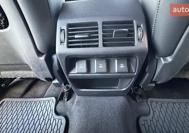 Белый Ягуар E-Pace, объемом двигателя 2 л и пробегом 77 тыс. км за 25000 $, фото 13 на Automoto.ua