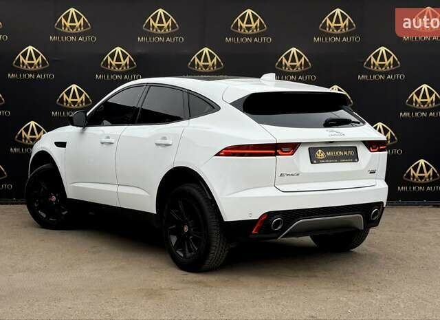 Білий Ягуар E-Pace, об'ємом двигуна 2 л та пробігом 58 тис. км за 24300 $, фото 5 на Automoto.ua