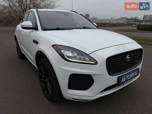 Белый Ягуар E-Pace, объемом двигателя 2 л и пробегом 120 тыс. км за 25500 $, фото 18 на Automoto.ua