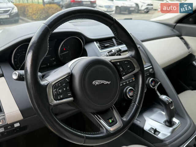 Білий Ягуар E-Pace, об'ємом двигуна 2 л та пробігом 145 тис. км за 28300 $, фото 21 на Automoto.ua