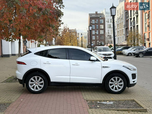 Білий Ягуар E-Pace, об'ємом двигуна 2 л та пробігом 145 тис. км за 28300 $, фото 4 на Automoto.ua