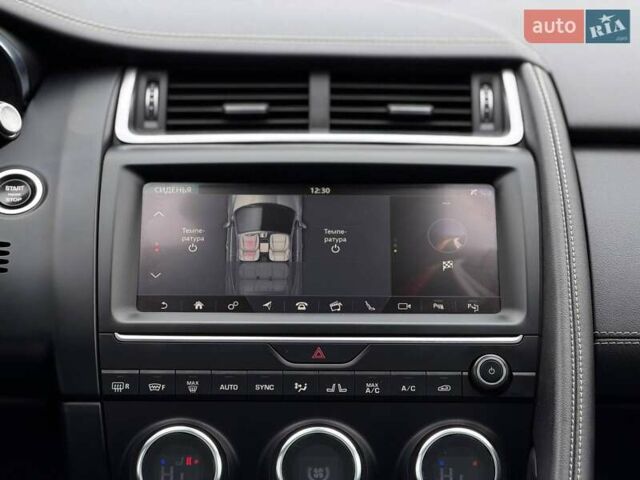 Белый Ягуар E-Pace, объемом двигателя 2 л и пробегом 120 тыс. км за 25500 $, фото 50 на Automoto.ua