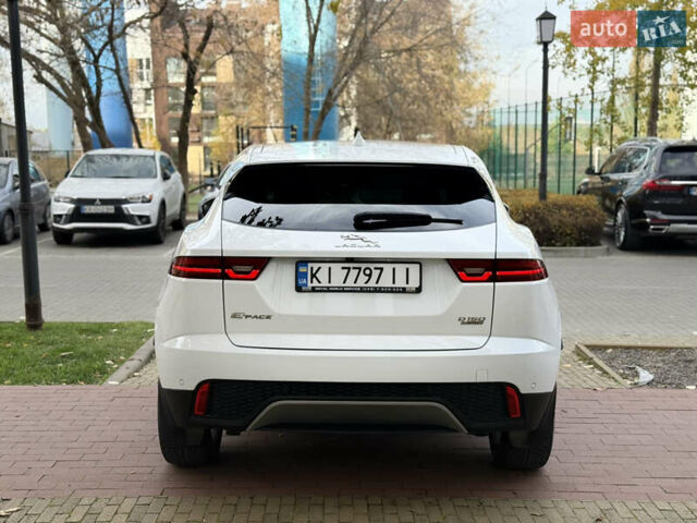 Білий Ягуар E-Pace, об'ємом двигуна 2 л та пробігом 145 тис. км за 28300 $, фото 6 на Automoto.ua