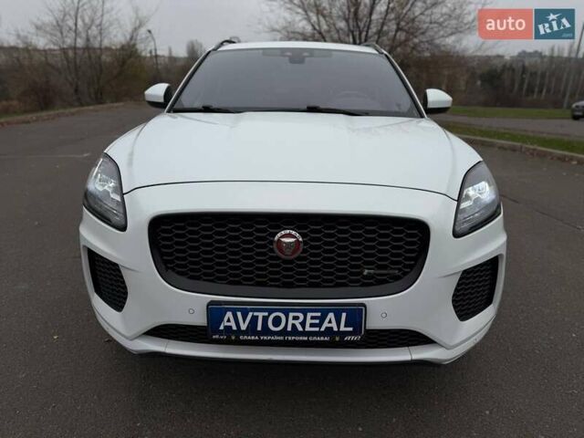 Белый Ягуар E-Pace, объемом двигателя 2 л и пробегом 120 тыс. км за 25500 $, фото 17 на Automoto.ua