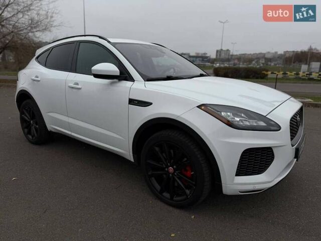 Белый Ягуар E-Pace, объемом двигателя 2 л и пробегом 120 тыс. км за 25500 $, фото 19 на Automoto.ua