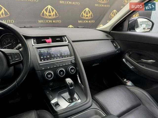 Білий Ягуар E-Pace, об'ємом двигуна 2 л та пробігом 58 тис. км за 24300 $, фото 20 на Automoto.ua