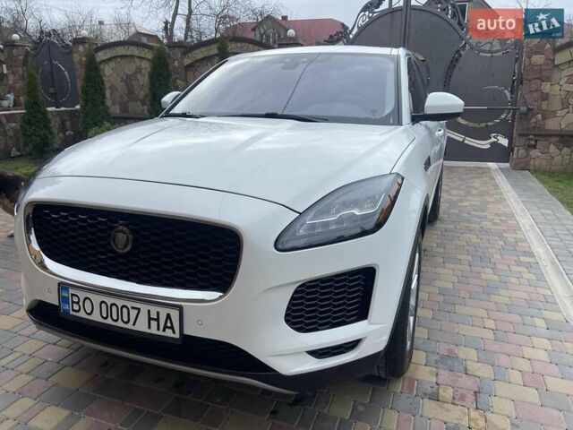 Белый Ягуар E-Pace, объемом двигателя 2 л и пробегом 54 тыс. км за 22500 $, фото 3 на Automoto.ua