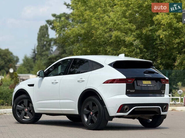 Белый Ягуар E-Pace, объемом двигателя 2 л и пробегом 38 тыс. км за 23900 $, фото 8 на Automoto.ua
