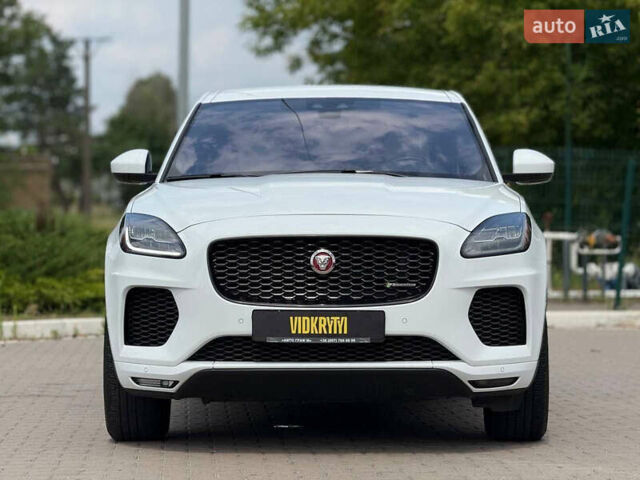 Белый Ягуар E-Pace, объемом двигателя 2 л и пробегом 38 тыс. км за 23900 $, фото 2 на Automoto.ua