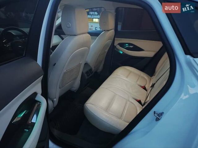 Белый Ягуар E-Pace, объемом двигателя 2 л и пробегом 117 тыс. км за 18850 $, фото 27 на Automoto.ua