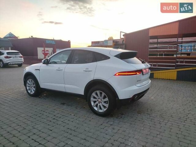 Белый Ягуар E-Pace, объемом двигателя 2 л и пробегом 117 тыс. км за 18850 $, фото 8 на Automoto.ua