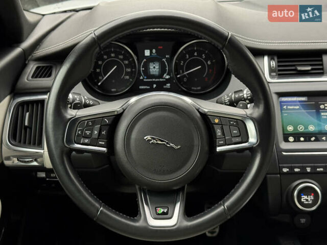 Белый Ягуар E-Pace, объемом двигателя 2 л и пробегом 38 тыс. км за 21500 $, фото 27 на Automoto.ua