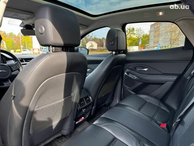 Белый Ягуар E-Pace, объемом двигателя 2 л и пробегом 59 тыс. км за 28490 $, фото 25 на Automoto.ua