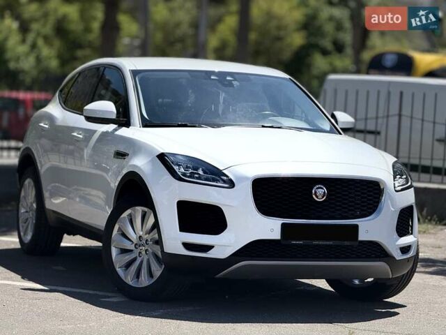Білий Ягуар E-Pace, об'ємом двигуна 2 л та пробігом 72 тис. км за 26999 $, фото 2 на Automoto.ua
