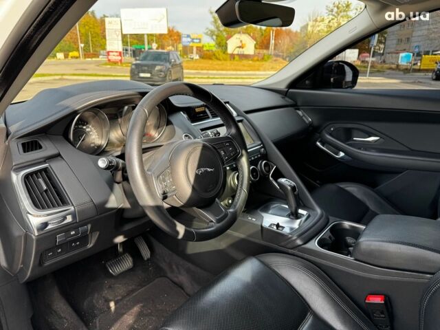 Белый Ягуар E-Pace, объемом двигателя 2 л и пробегом 59 тыс. км за 28490 $, фото 13 на Automoto.ua