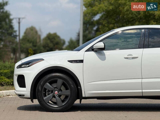 Белый Ягуар E-Pace, объемом двигателя 2 л и пробегом 38 тыс. км за 23900 $, фото 17 на Automoto.ua