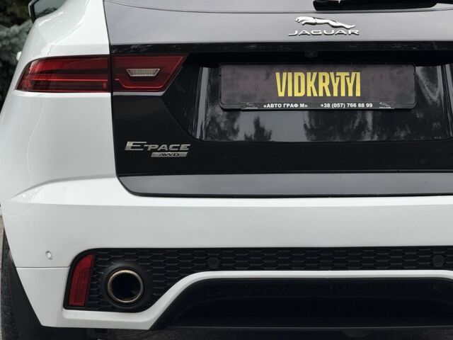 Белый Ягуар E-Pace, объемом двигателя 2 л и пробегом 38 тыс. км за 21500 $, фото 13 на Automoto.ua