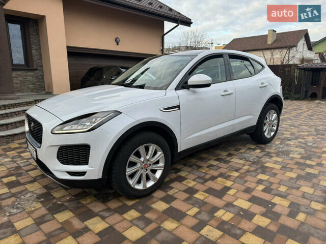 Белый Ягуар E-Pace, объемом двигателя 2 л и пробегом 98 тыс. км за 21500 $, фото 2 на Automoto.ua