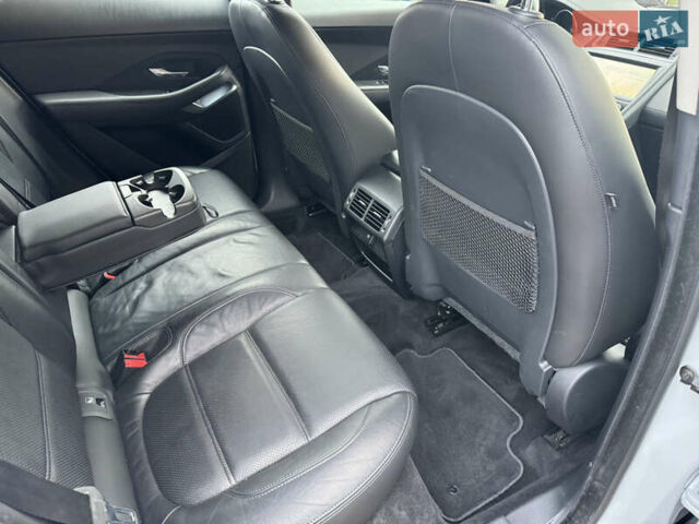 Белый Ягуар E-Pace, объемом двигателя 2 л и пробегом 98 тыс. км за 21500 $, фото 9 на Automoto.ua