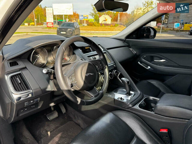 Білий Ягуар E-Pace, об'ємом двигуна 2 л та пробігом 59 тис. км за 28490 $, фото 12 на Automoto.ua