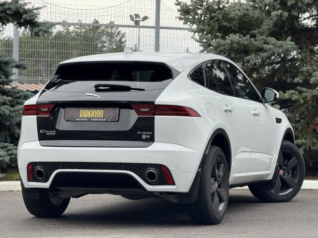 Белый Ягуар E-Pace, объемом двигателя 2 л и пробегом 38 тыс. км за 21500 $, фото 11 на Automoto.ua
