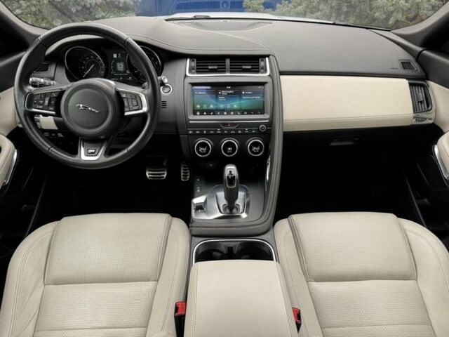 Белый Ягуар E-Pace, объемом двигателя 2 л и пробегом 38 тыс. км за 21500 $, фото 14 на Automoto.ua