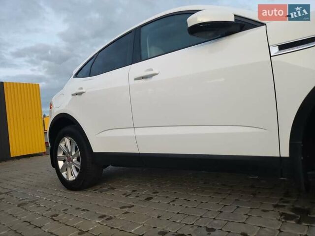 Белый Ягуар E-Pace, объемом двигателя 2 л и пробегом 117 тыс. км за 18850 $, фото 15 на Automoto.ua