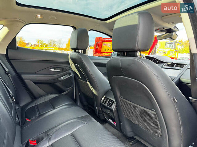 Білий Ягуар E-Pace, об'ємом двигуна 2 л та пробігом 59 тис. км за 28490 $, фото 27 на Automoto.ua