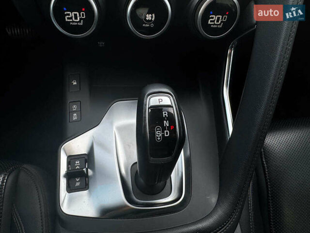Білий Ягуар E-Pace, об'ємом двигуна 2 л та пробігом 59 тис. км за 28490 $, фото 21 на Automoto.ua