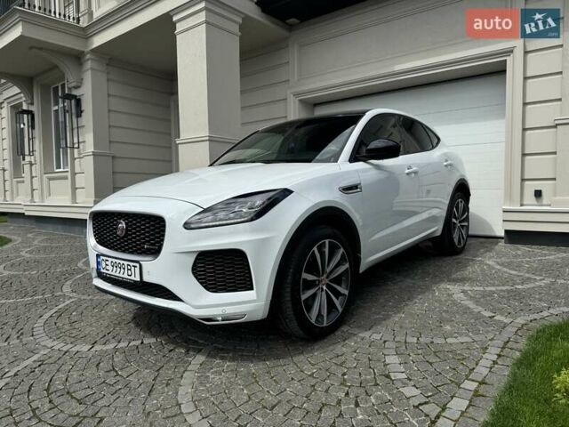 Белый Ягуар E-Pace, объемом двигателя 2 л и пробегом 57 тыс. км за 33900 $, фото 6 на Automoto.ua