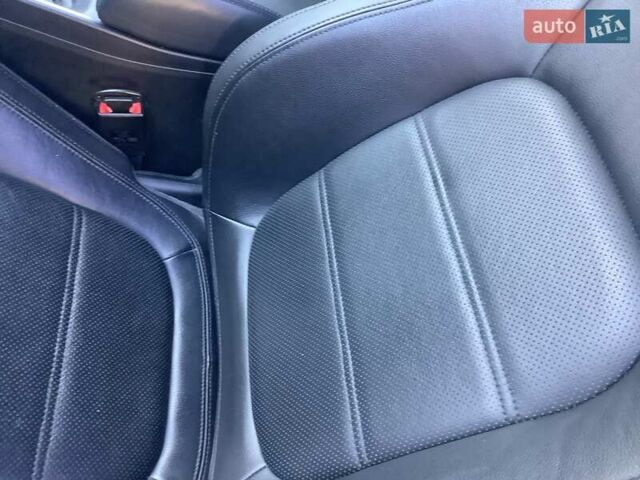 Білий Ягуар E-Pace, об'ємом двигуна 2 л та пробігом 35 тис. км за 29000 $, фото 6 на Automoto.ua