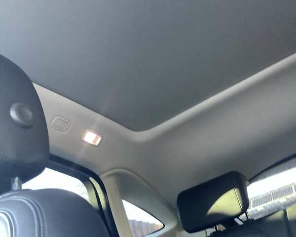 Білий Ягуар E-Pace, об'ємом двигуна 2 л та пробігом 35 тис. км за 29000 $, фото 2 на Automoto.ua