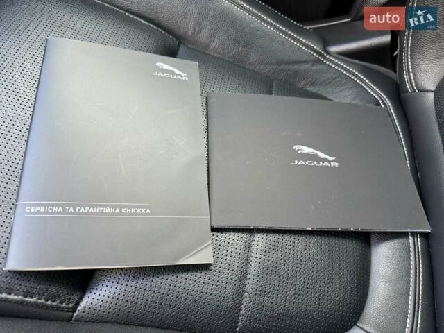 Белый Ягуар E-Pace, объемом двигателя 2 л и пробегом 57 тыс. км за 33900 $, фото 64 на Automoto.ua