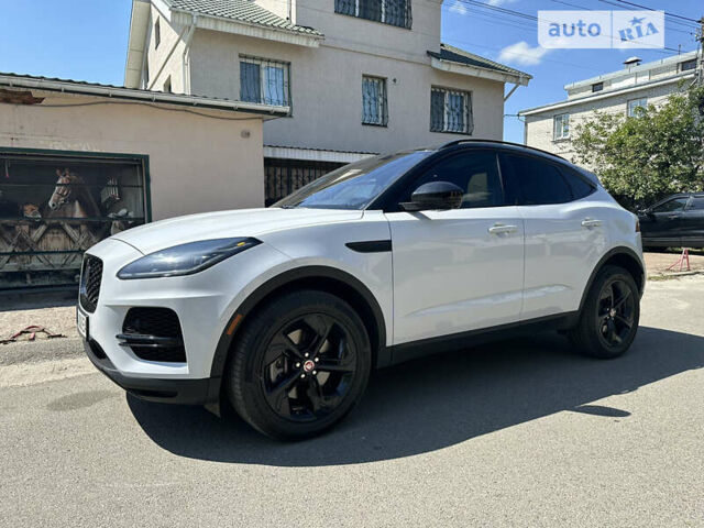 Белый Ягуар E-Pace, объемом двигателя 2 л и пробегом 45 тыс. км за 41500 $, фото 13 на Automoto.ua