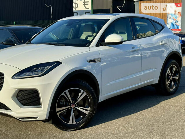 Белый Ягуар E-Pace, объемом двигателя 2 л и пробегом 6 тыс. км за 48800 $, фото 61 на Automoto.ua