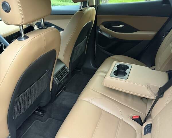 Білий Ягуар E-Pace, об'ємом двигуна 2 л та пробігом 59 тис. км за 35700 $, фото 9 на Automoto.ua