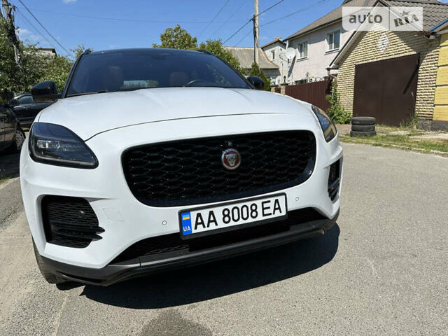 Білий Ягуар E-Pace, об'ємом двигуна 2 л та пробігом 45 тис. км за 41500 $, фото 2 на Automoto.ua