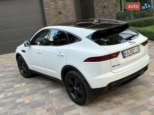 Білий Ягуар E-Pace, об'ємом двигуна 2 л та пробігом 59 тис. км за 35700 $, фото 5 на Automoto.ua