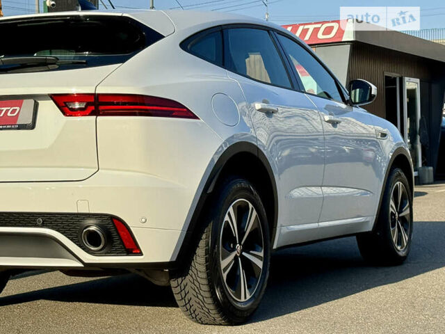 Белый Ягуар E-Pace, объемом двигателя 2 л и пробегом 6 тыс. км за 48500 $, фото 73 на Automoto.ua