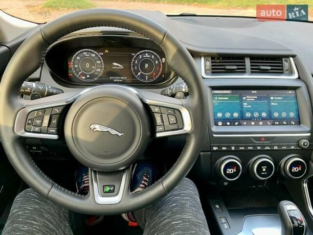 Белый Ягуар E-Pace, объемом двигателя 2 л и пробегом 27 тыс. км за 28000 $, фото 19 на Automoto.ua