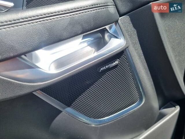 Черный Ягуар E-Pace, объемом двигателя 2 л и пробегом 51 тыс. км за 24000 $, фото 29 на Automoto.ua