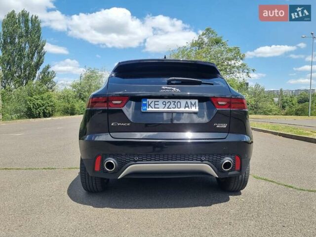 Черный Ягуар E-Pace, объемом двигателя 2 л и пробегом 51 тыс. км за 24000 $, фото 7 на Automoto.ua