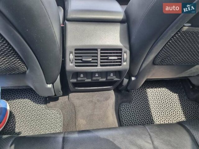 Черный Ягуар E-Pace, объемом двигателя 2 л и пробегом 51 тыс. км за 24000 $, фото 15 на Automoto.ua