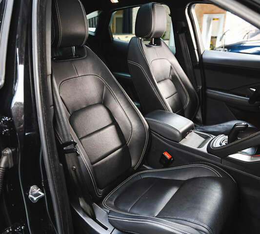 Черный Ягуар E-Pace, объемом двигателя 2 л и пробегом 233 тыс. км за 22300 $, фото 10 на Automoto.ua
