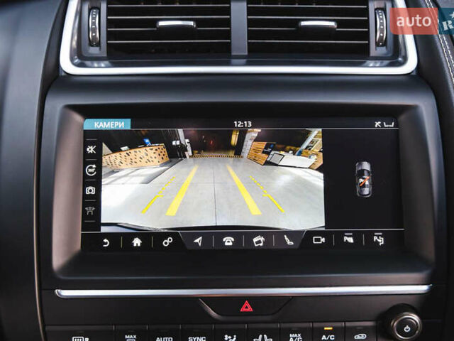 Черный Ягуар E-Pace, объемом двигателя 2 л и пробегом 233 тыс. км за 22300 $, фото 16 на Automoto.ua